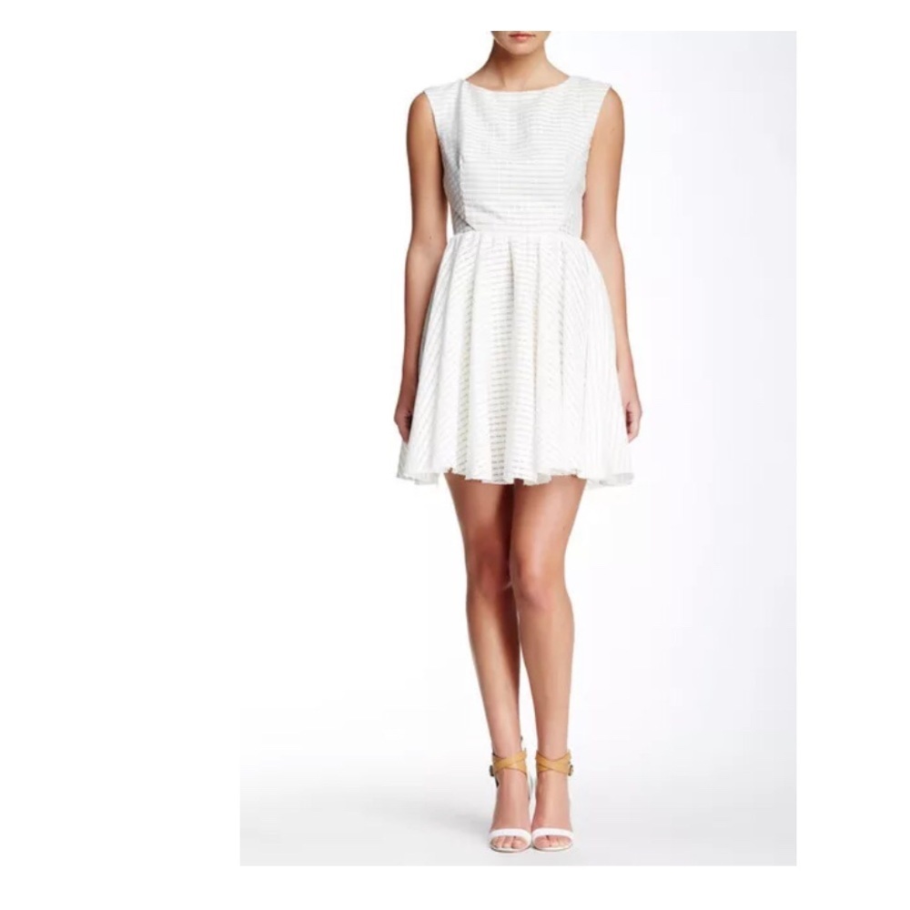NWT! $352 ABS by Allen Schwartz Cutout Back Cocktail Dress‎ [SZ 4 ]